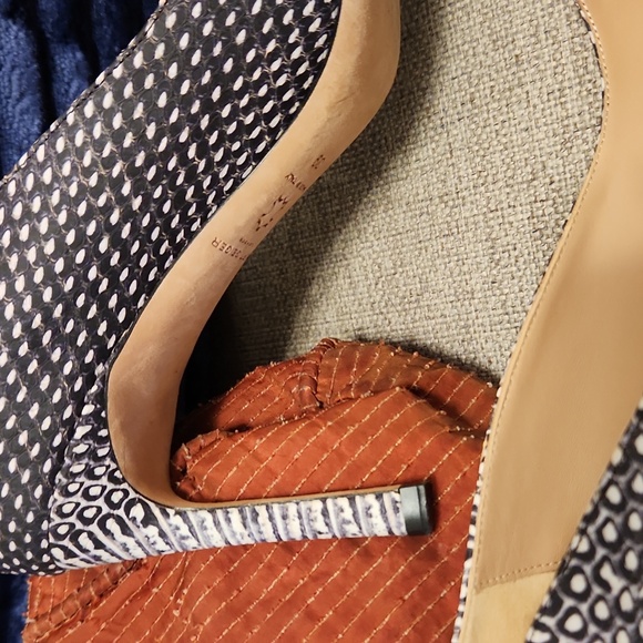 • Kurt Geiger • - Picture 4 of 9